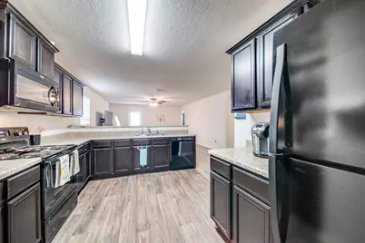 12255 Siragusa, San Antonio, TX 78252 - Photo 6