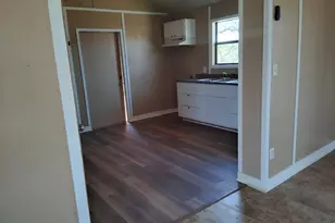 306 N West St, Burnet, TX 78611 - Photo 6