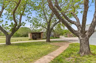 208 Danos Rd, Fredericksburg, TX 78624 - Photo 24