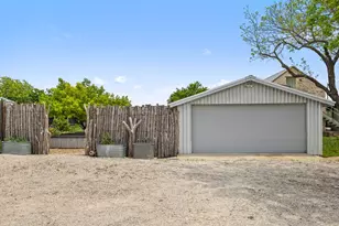 208 Danos Rd, Fredericksburg, TX 78624 - Photo 28