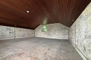 602 W Austin St, Fredericksburg, TX 78624 - Photo 8