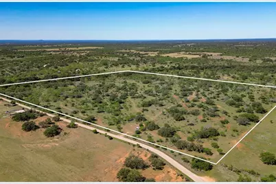 000 N County Rd 402, Llano, TX 78643 - Photo 2