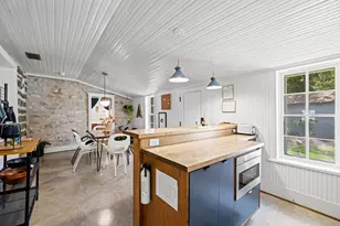 223 W Creek St, Fredericksburg, TX 78624 - Photo 16