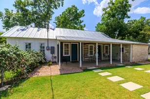 223 W Creek St, Fredericksburg, TX 78624 - Photo 2