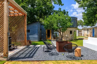 223 W Creek St, Fredericksburg, TX 78624 - Photo 32