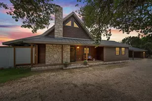 101 Catalina Ct, Kerrville, TX 78028 - Photo 2