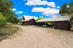 101 Catalina Ct, Kerrville, TX 78028 - Photo 1