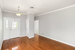 605 Persimmon Ct, Fredericksburg, TX 78624 - Photo 6