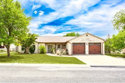 605 Persimmon Court, Fredericksburg, TX 78624 - Photo 2