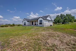 905 Thriving Oak Dr, Fredericksburg, TX 78624 - Photo 26