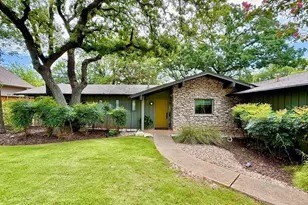 202 Tanglewood Dr, Fredericksburg, TX 78624 - Photo 2