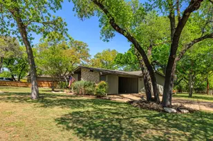 202 Tanglewood Dr, Fredericksburg, TX 78624 - Photo 4