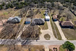 134 Bobbie Lynn St, Harper, TX 78631 - Photo 10