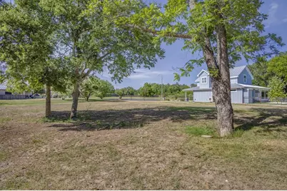 117 Settlement Dr, Fredericksburg, TX 78624 - Photo 1