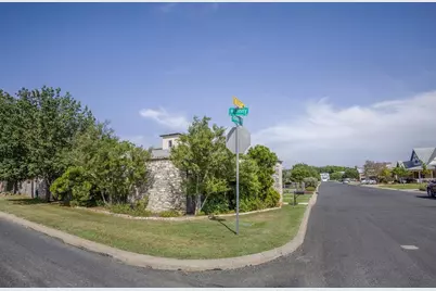 117 Settlement Dr, Fredericksburg, TX 78624 - Photo 10