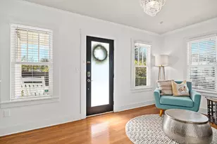 206 W Burbank St, Fredericksburg, TX 78624 - Photo 6