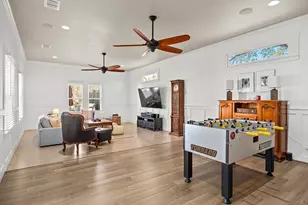 206 W Burbank St, Fredericksburg, TX 78624 - Photo 22