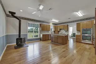 82 Bell Mountain Rd, Willow City, TX 78675 - Photo 10