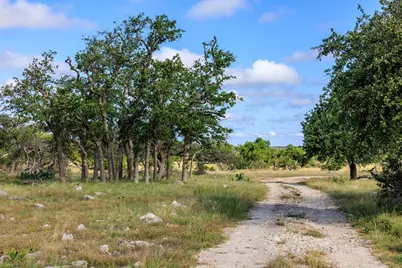 875 Gypsum Mine Rd, Fredericksburg, TX 78624 - Photo 22