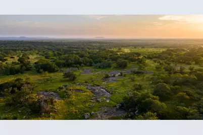 111 County Rd 113, Llano, TX 78643 - Photo 8