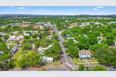 305 N Elk St, Fredericksburg, TX 78624 - Photo 30