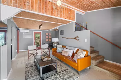 305 N Elk St, Fredericksburg, TX 78624 - Photo 24