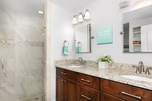 108 W Centre St, Fredericksburg, TX 78624 - Photo 8