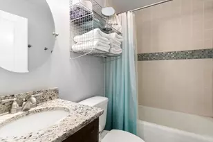 108 W Centre St, Fredericksburg, TX 78624 - Photo 10