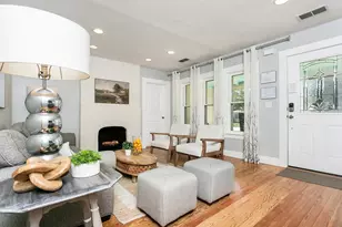 108 W Centre St, Fredericksburg, TX 78624 - Photo 2