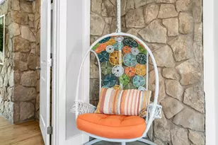 108 W Centre St, Fredericksburg, TX 78624 - Photo 12