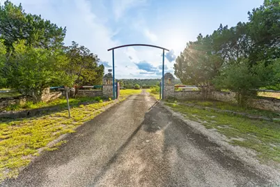 5996 Ranch Rd 1376, Fredericksburg, TX 78624 - Photo 2