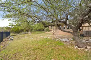 215 Maverick Cir S, Horseshoe Bay, TX 78657 - Photo 34