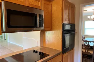 1206 Crenwelge Dr, Fredericksburg, TX 78624 - Photo 14