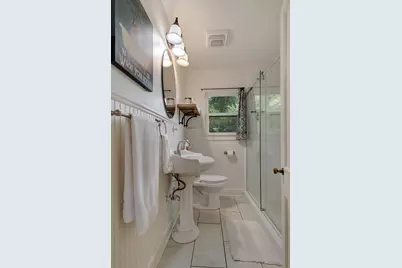 305 S Bowie, Fredericksburg, TX 78624 - Photo 16