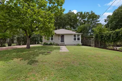 305 S Bowie, Fredericksburg, TX 78624 - Photo 6