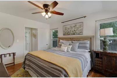 305 S Bowie, Fredericksburg, TX 78624 - Photo 8