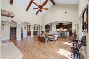 328 E Distant View Dr, Fredericksburg, TX 78624 - Photo 10