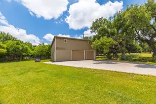 479 Park Rd 23, Blanco, TX 78060 - Photo 18