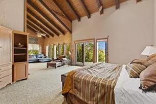 556 Cliff View Loop, Harper, TX 78631 - Photo 42