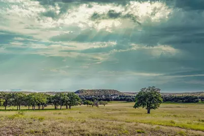 451 Achtzehn Rd, Fredericksburg, TX 78624 - Photo 6