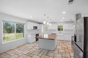 110 Live Oak Ln, Kerrville, TX 78028 - Photo 12