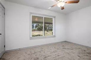 110 Live Oak Ln, Kerrville, TX 78028 - Photo 24