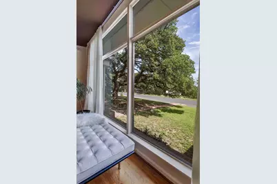 207 Walnut St, Fredericksburg, TX 78624 - Photo 6