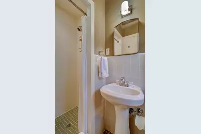 207 Walnut St, Fredericksburg, TX 78624 - Photo 30