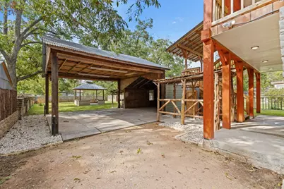 313 W Hackberry, Fredericksburg, TX 78624 - Photo 24