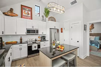 930 S Eagle St #203, Fredericksburg, TX 78624 - Photo 10