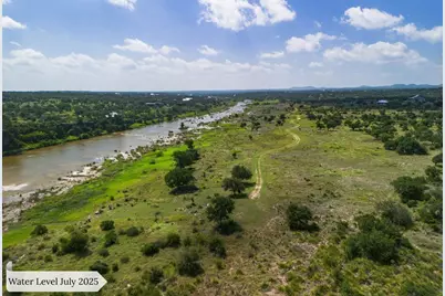 900 Rio Vista Rd, Johnson City, TX 78636 - Photo 2