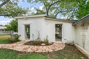 420 S Milam St, Fredericksburg, TX 78624 - Photo 26