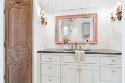 420 S Milam St, Fredericksburg, TX 78624 - Photo 14