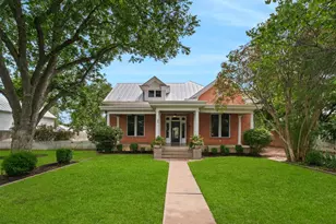 509 W Austin St, Fredericksburg, TX 78624 - Photo 42